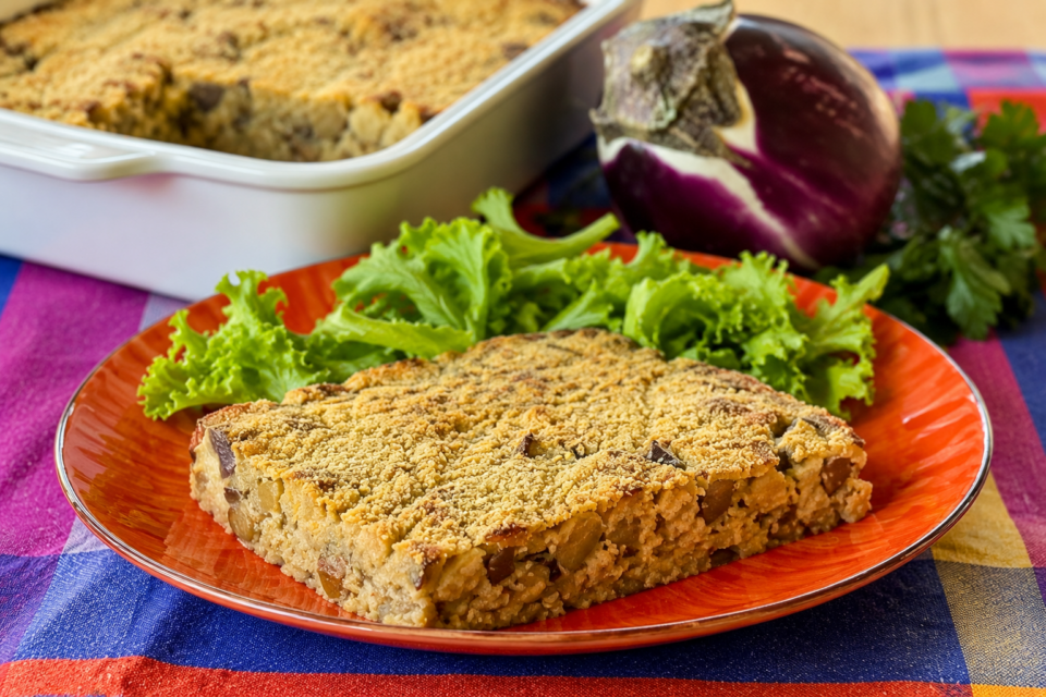 Polpettone di melanzane, ricetta ligure vegetariana facile e gustosa