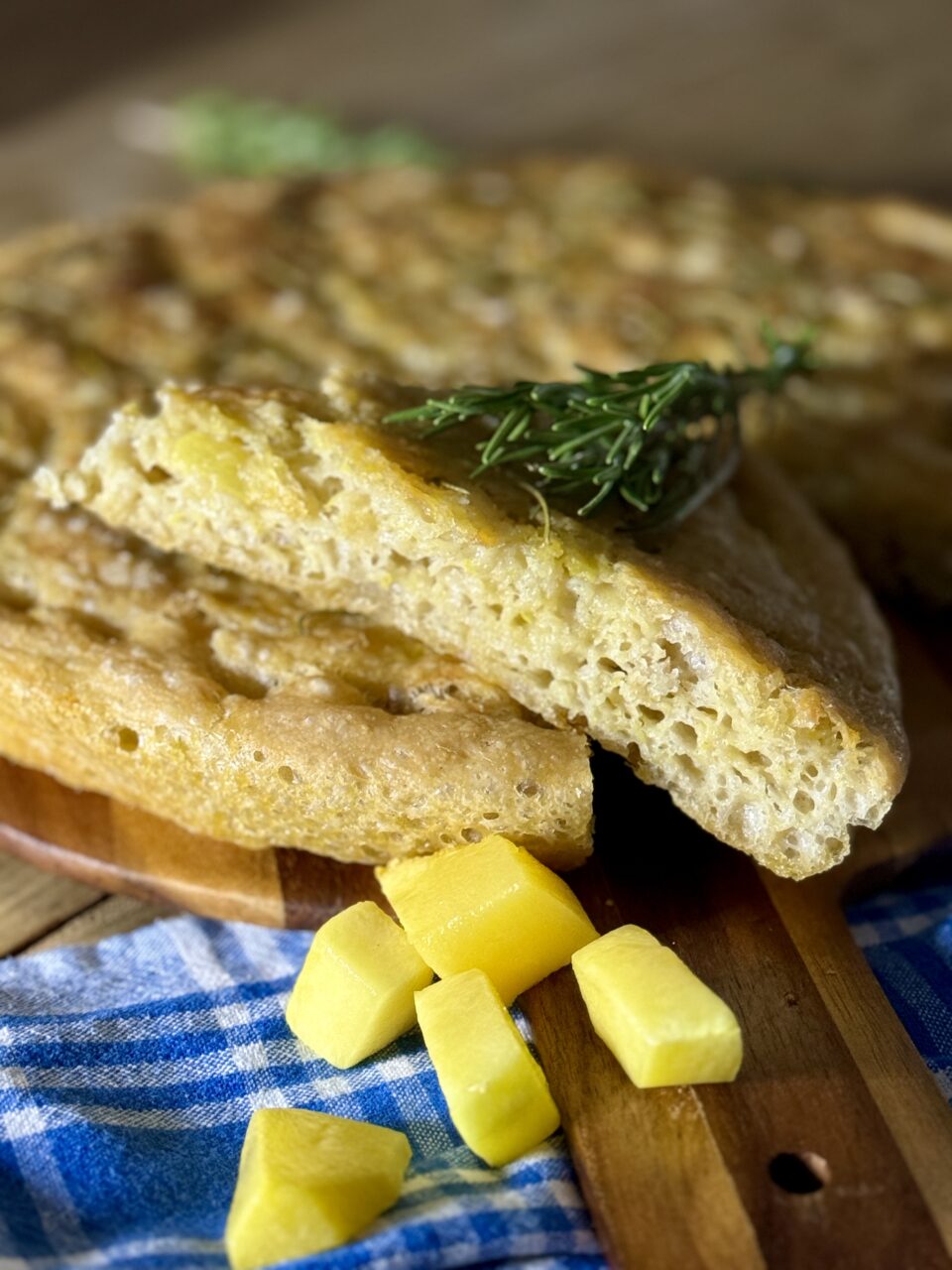 Focaccia con zucca e rosmarino
