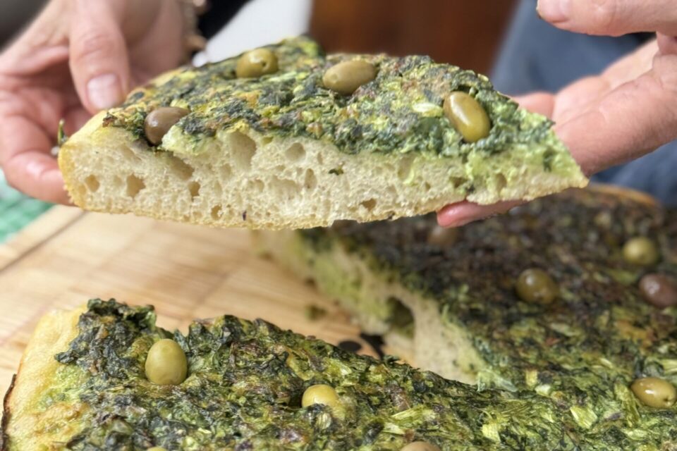 Focaccia verde della Val Nervia (Pissa cun e erbe)