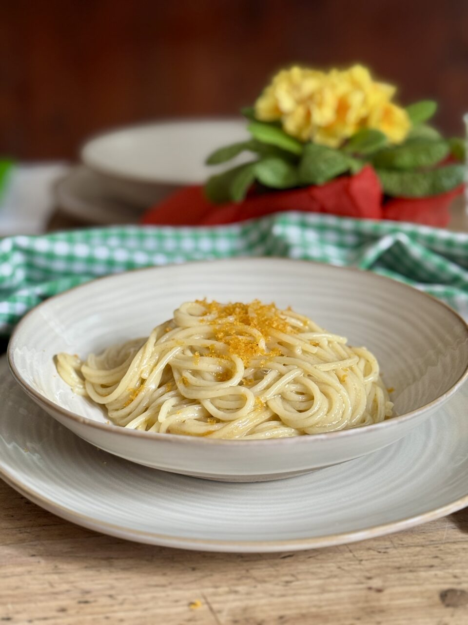 Spaghetti risottati alla bottarga: cremosi, veloci e saporiti
