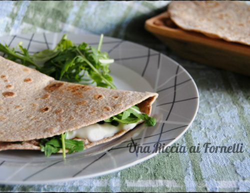 Piadina integrale stracchino e rucola