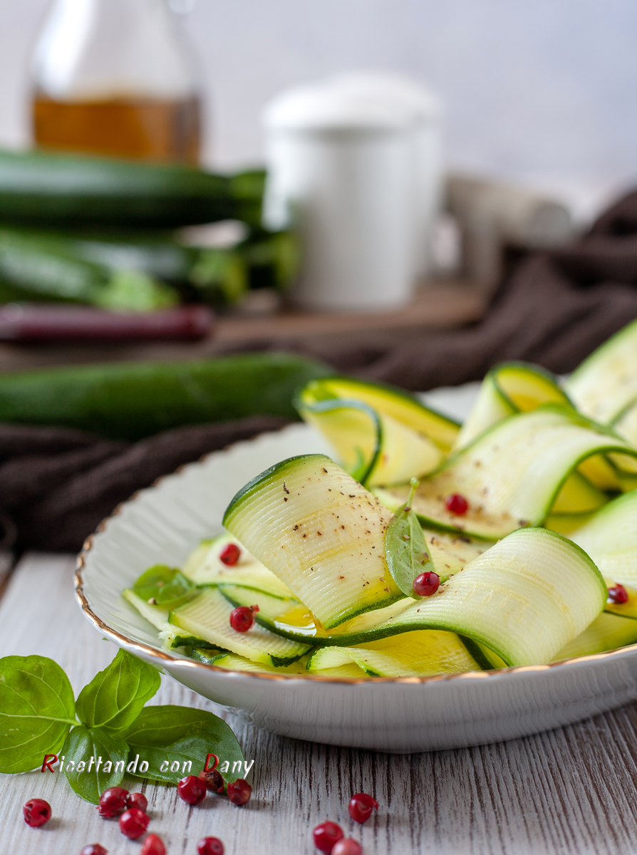 Carpaccio Di Zucchine Marinate, Contorno Fresco E Senza Cottura