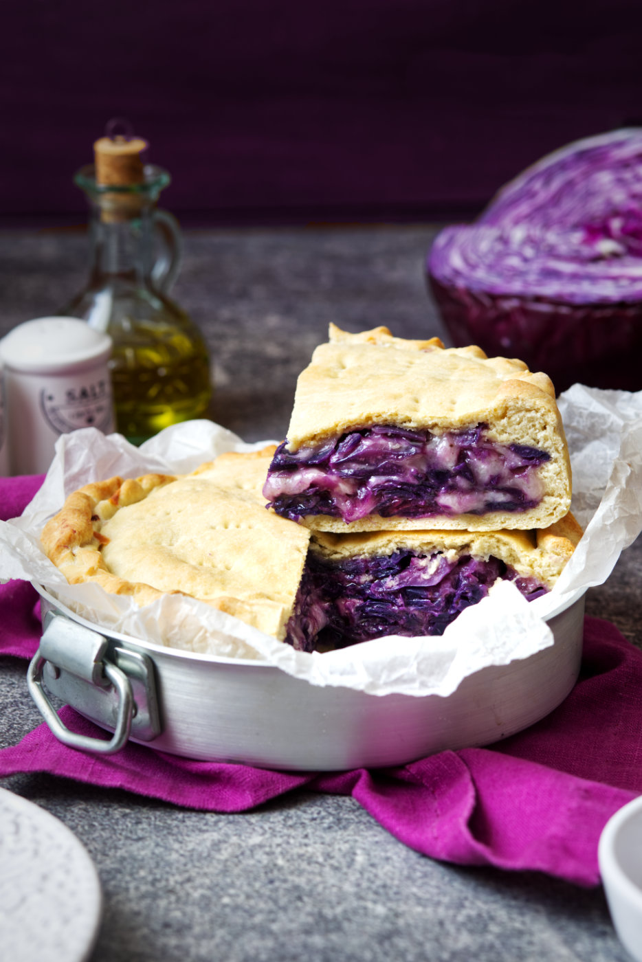 pizza ripiena di cavolo viola