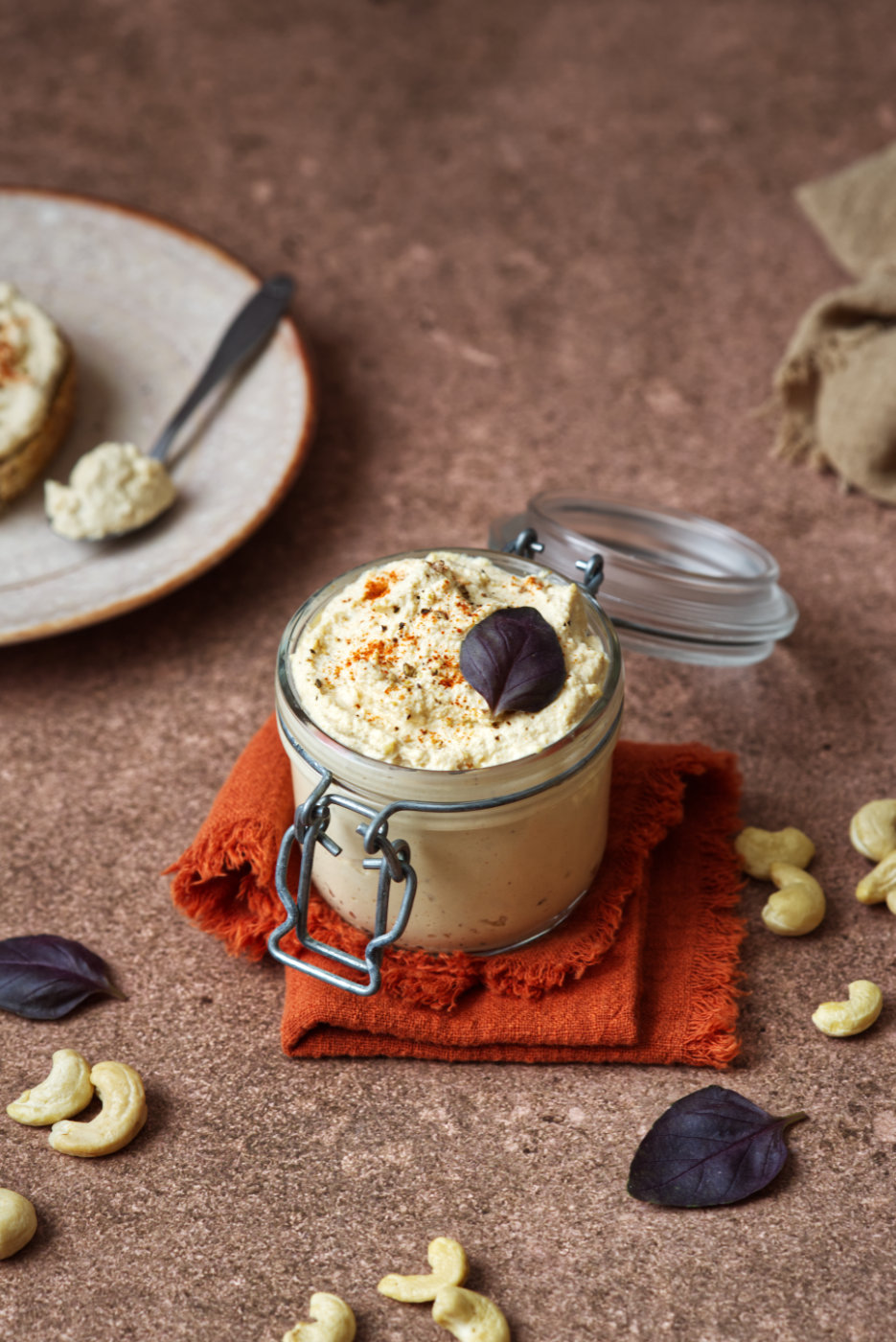 crema spalmabile di anacardi e tofu