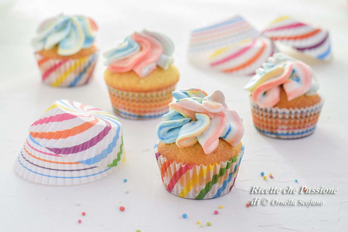 cupcake arcobaleno di Carnevale