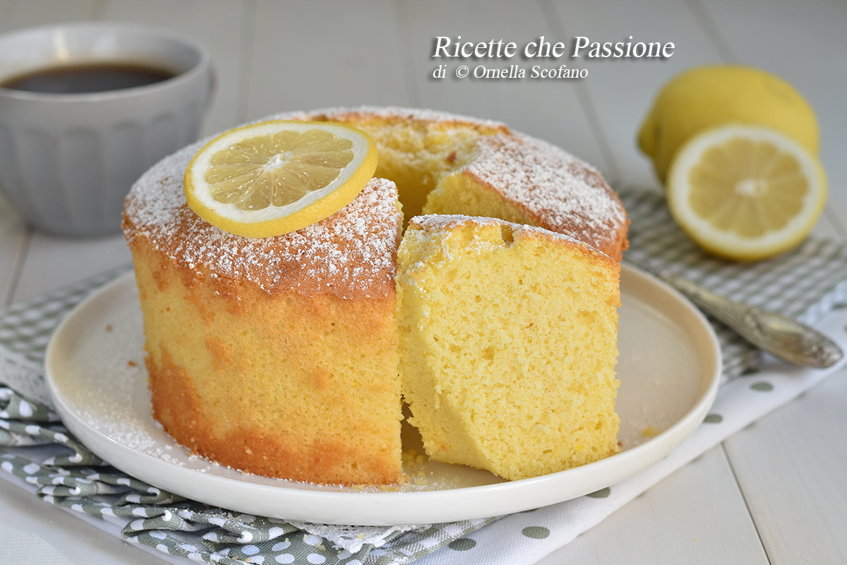 Chiffon cake al limone fatta in casa