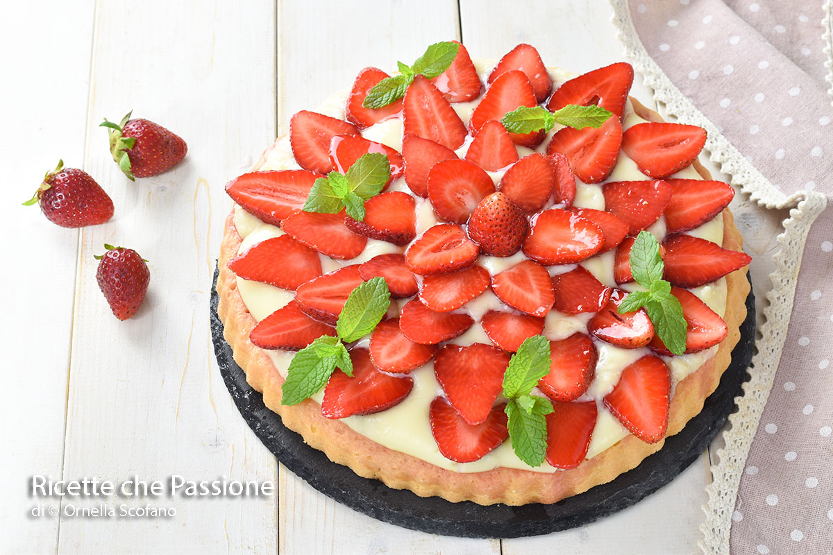 torta crema e fragole con stampo furbo