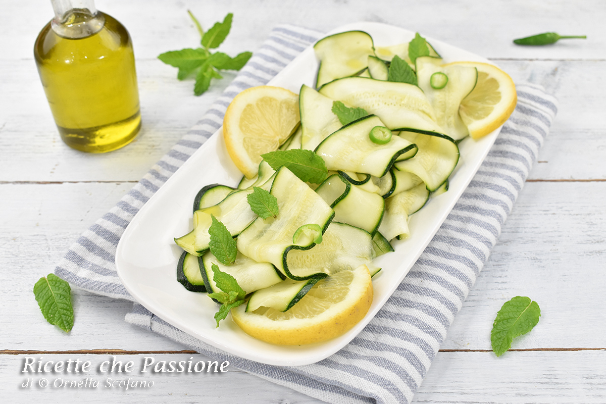 Zucchine marinate al limone - Ricette che Passione di Ornella Scofano
