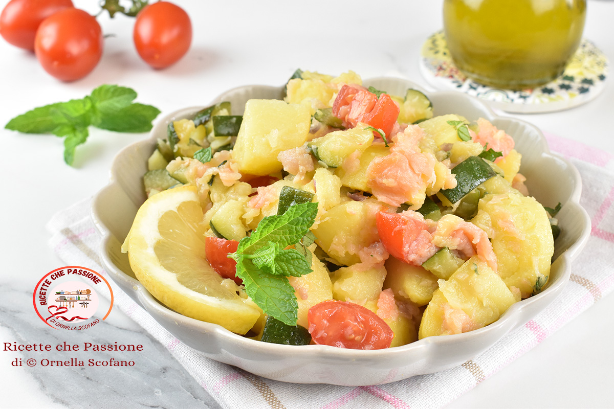 ricetta insalata di patate con zucchine e salmone