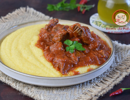 Polenta con ragù a pezzi
