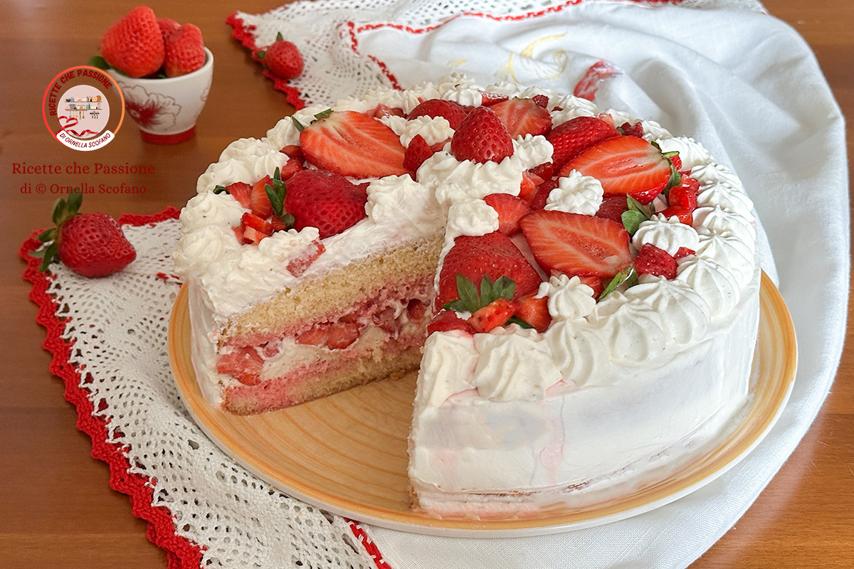 ricetta Torta con crema panna e fragole