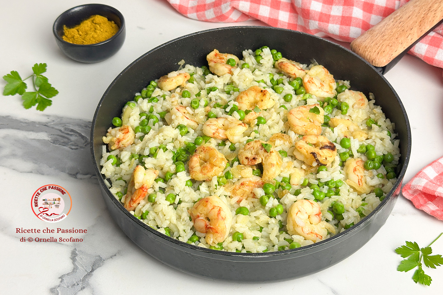 ricetta riso saltato con gamberi e piselli