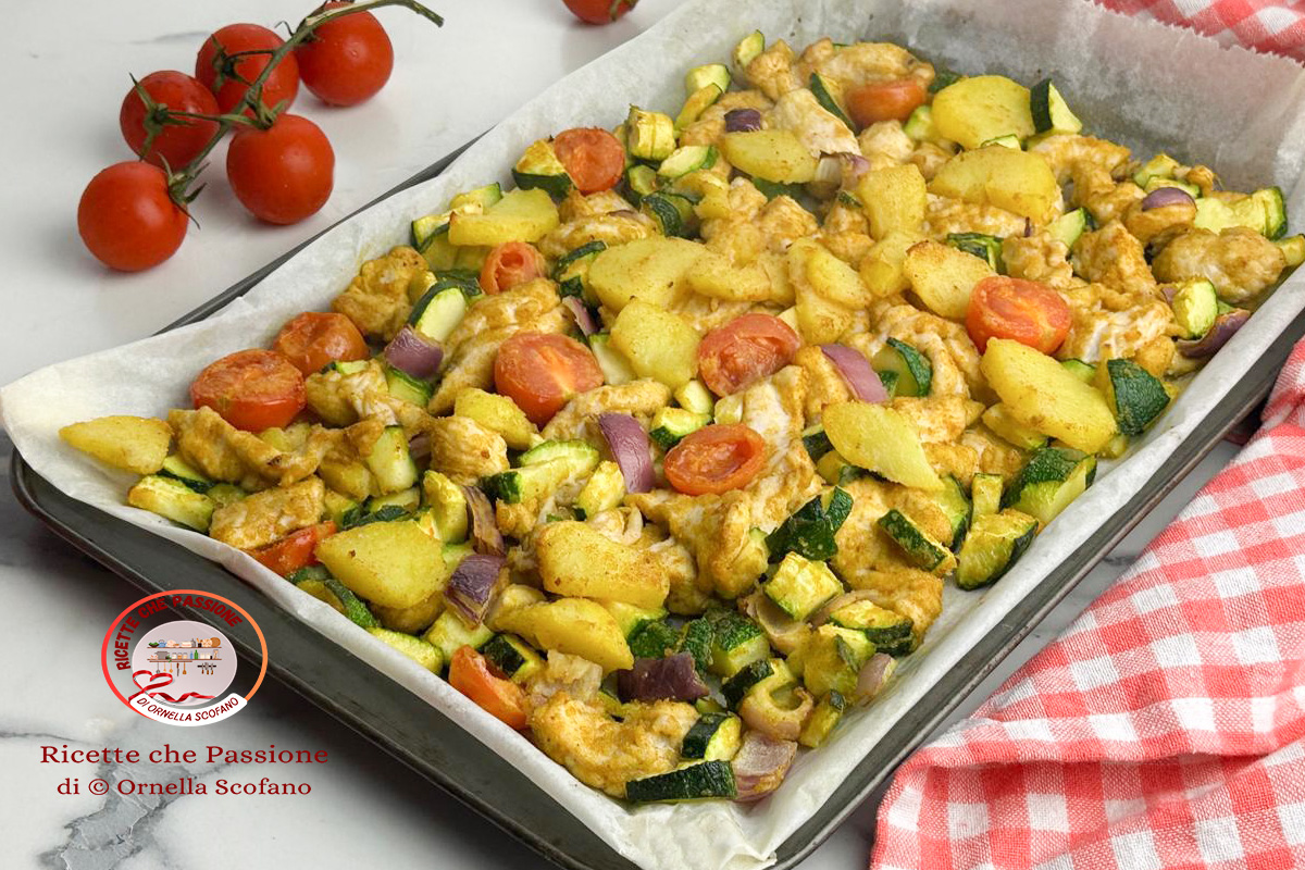 ricetta straccetti di pollo speziati con verdure al forno