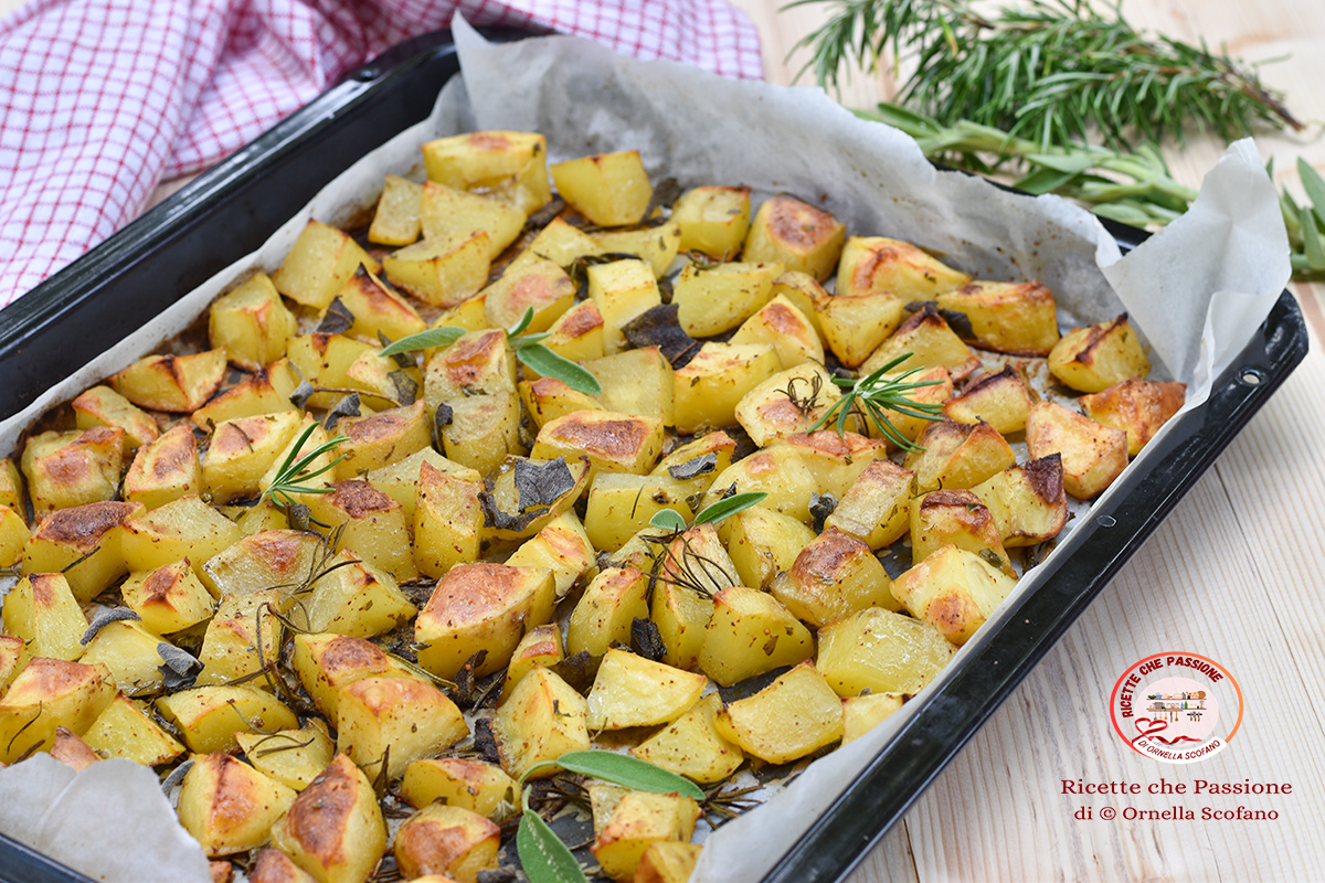 ricetta patate alle erbe al forno