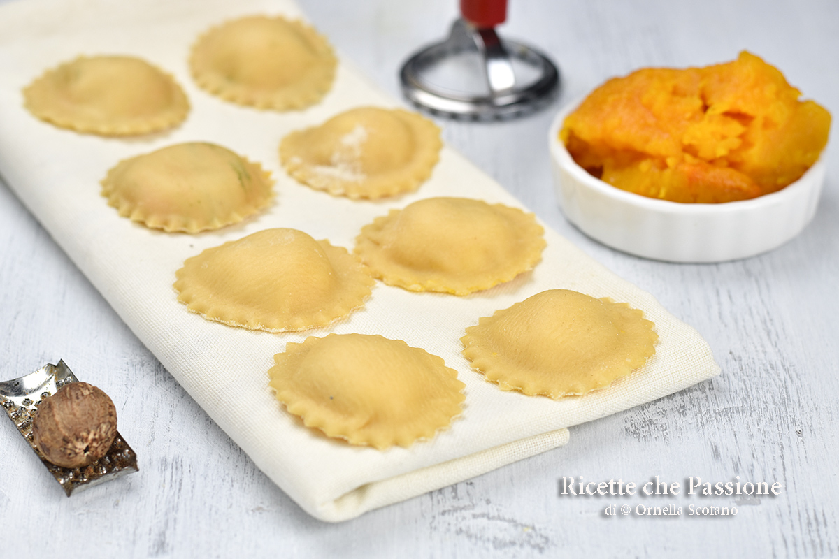 Ricetta ravioli di zucca e gorgonzola