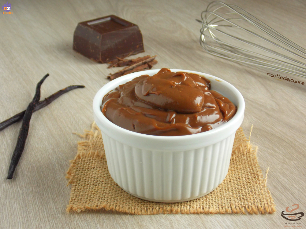 Crema pasticcera al cioccolato