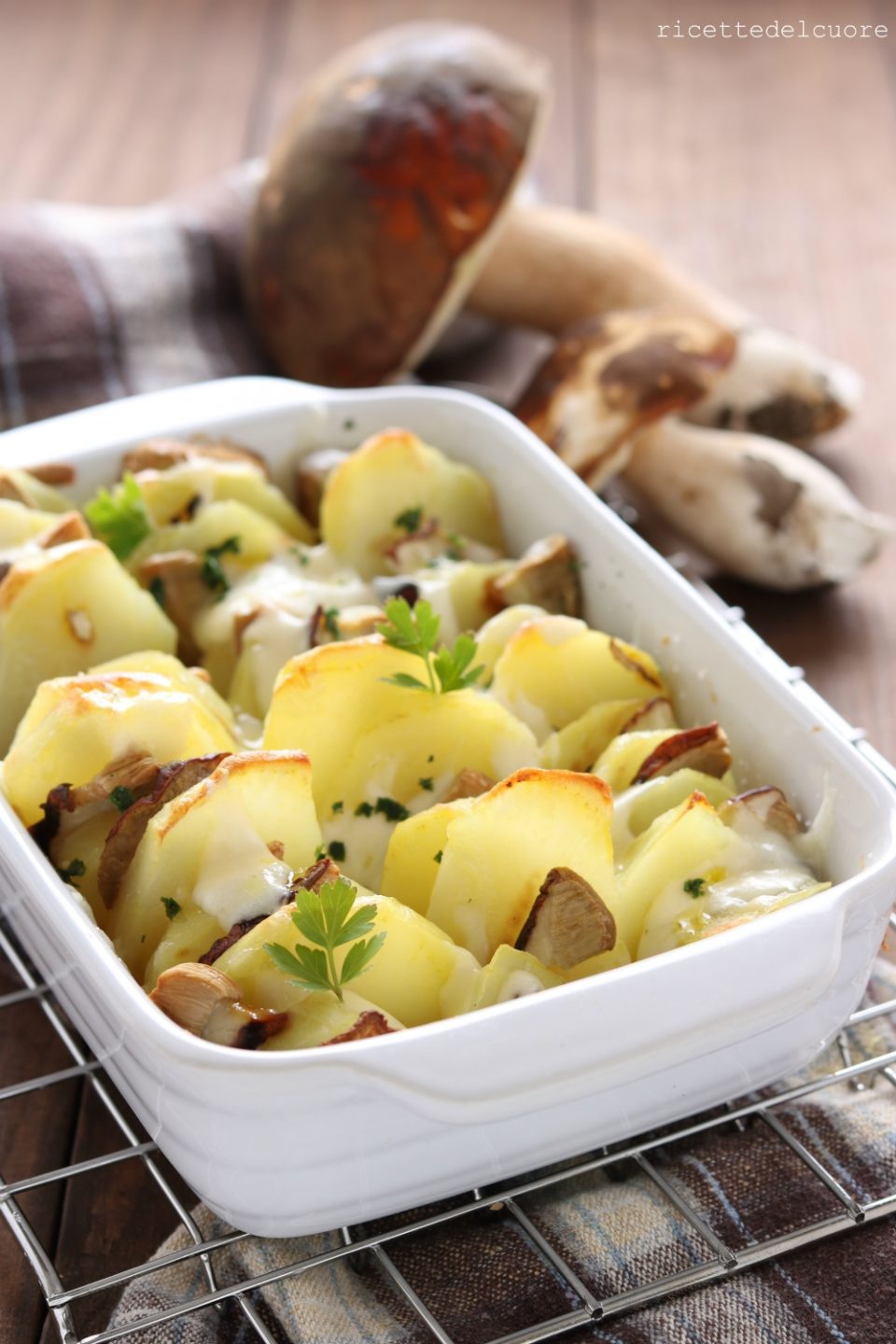 Patate e porcini gratinati al forno by ricettedelcuoreblog