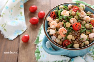 Insalata di ceci lenticchie e gamberetti