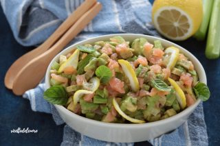 Insalata salmone e avocado