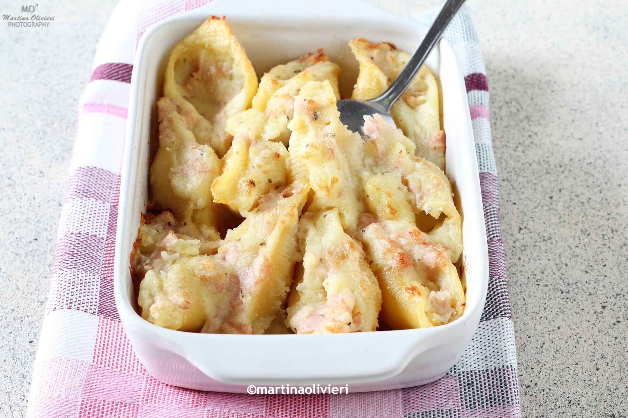 Conchiglioni ripieni gratinati