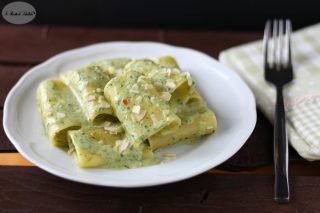 Paccheri al pesto di erbe aromatiche