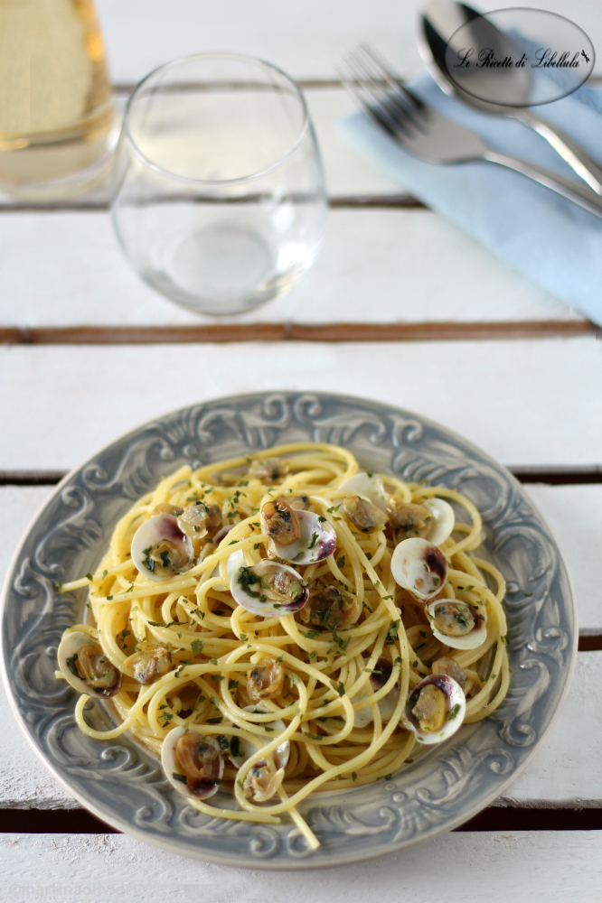 Spaghetti aglio, olio, peperoncino e vongole