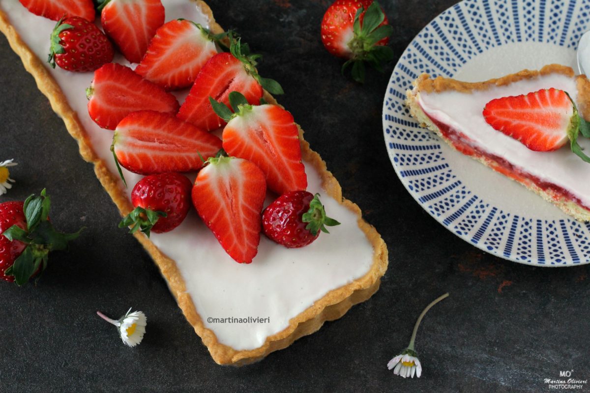 Crostata alla panna cotta e fragole