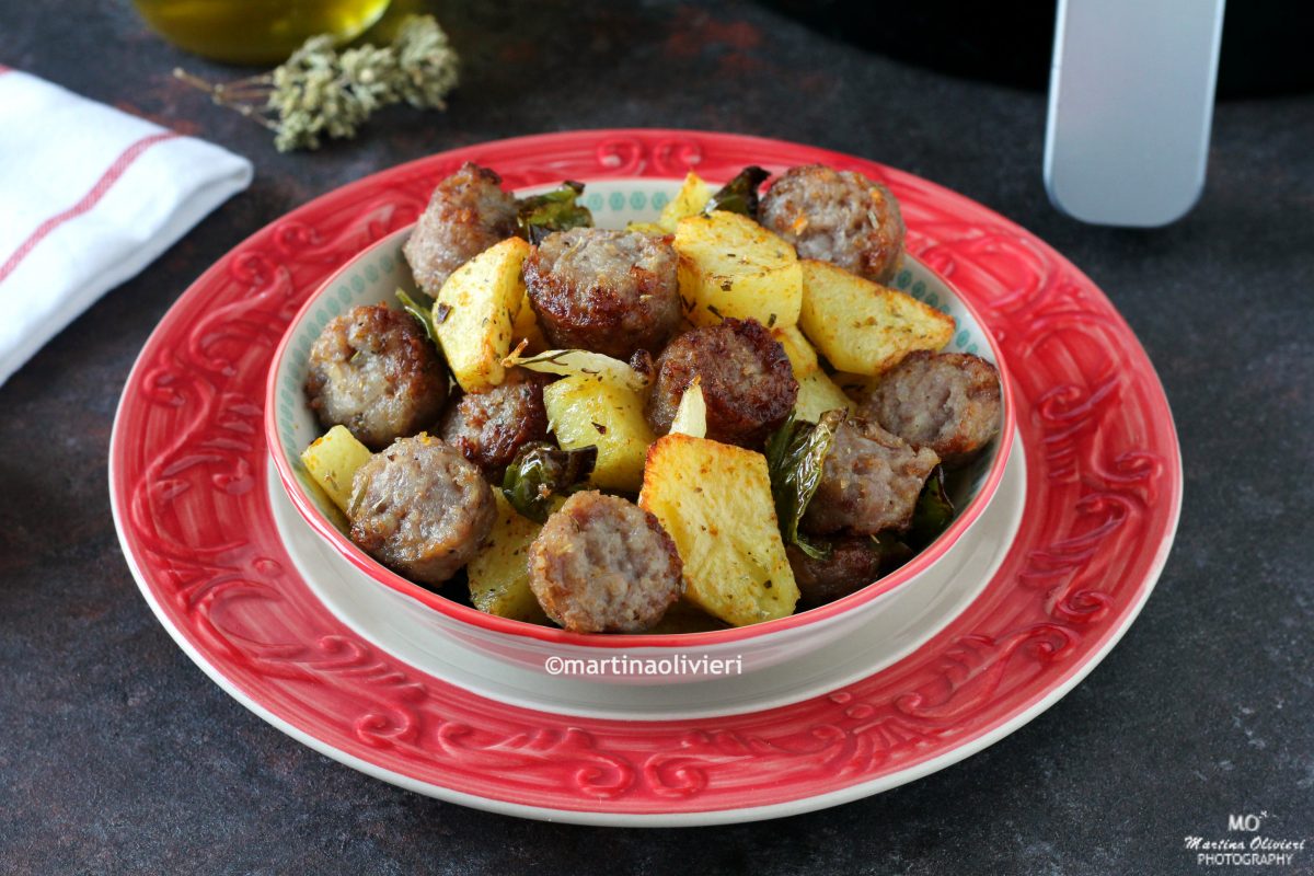 Salsicce e patate con friggitelli