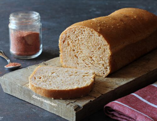 Pan bauletto al pomodoro – Pane per tramezzini senza latte e senza uova