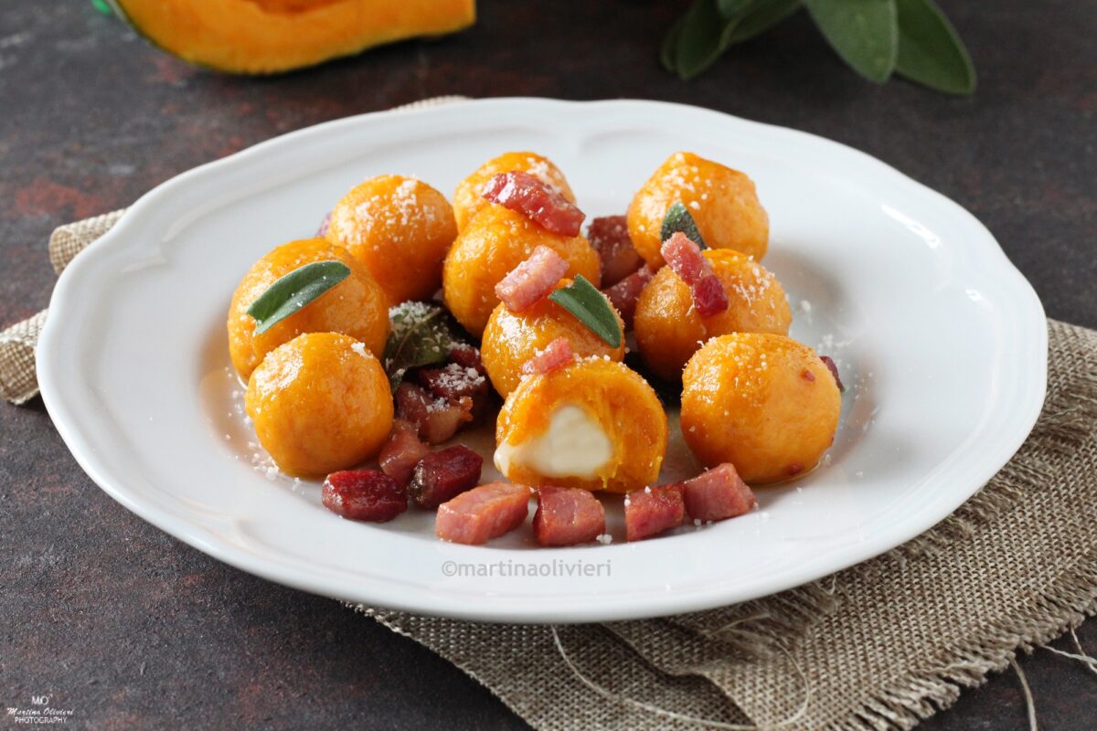 Gnocchi di zucca ripieni di taleggio