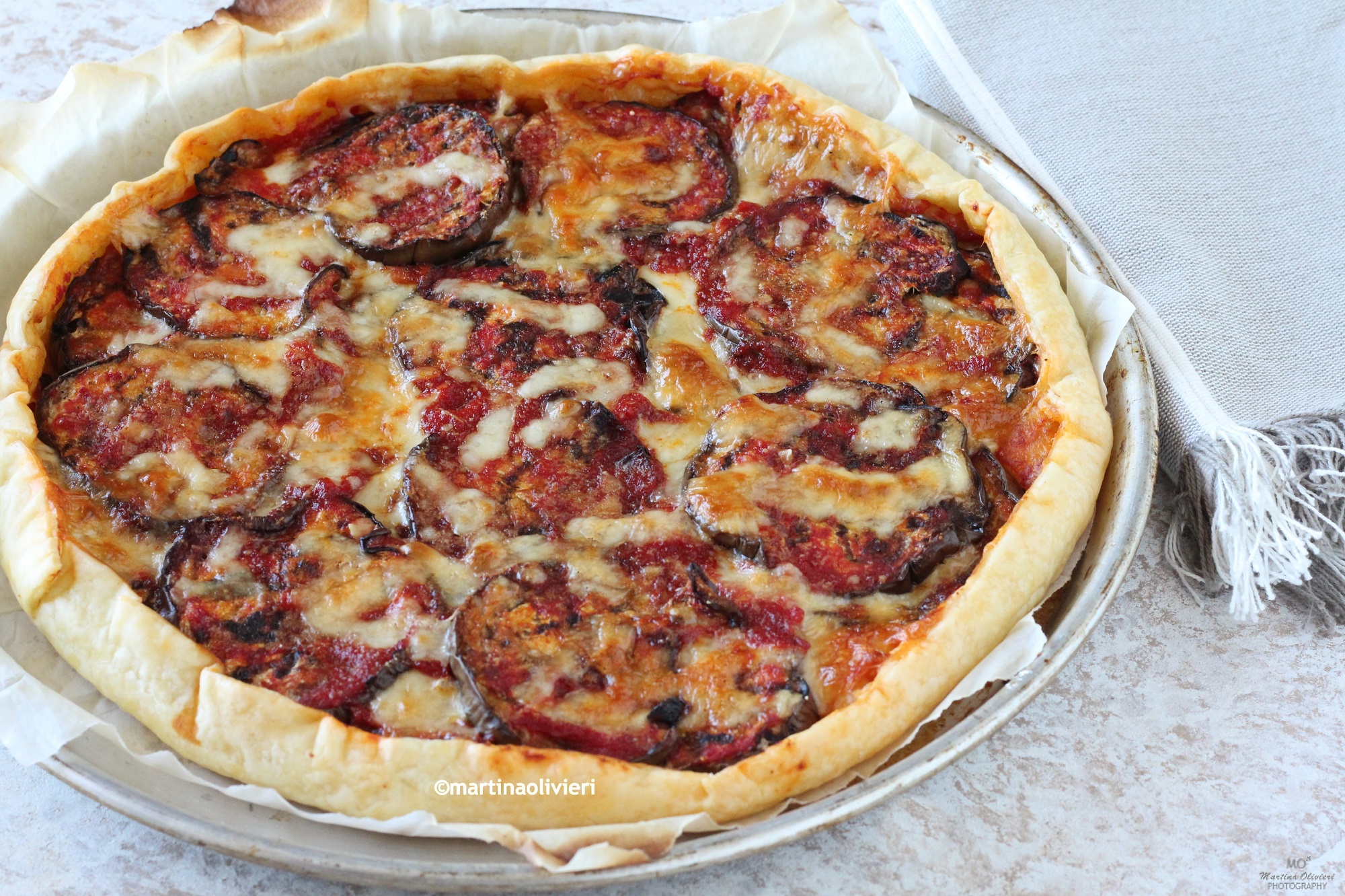 Torta salata con melanzane alla parmigiana