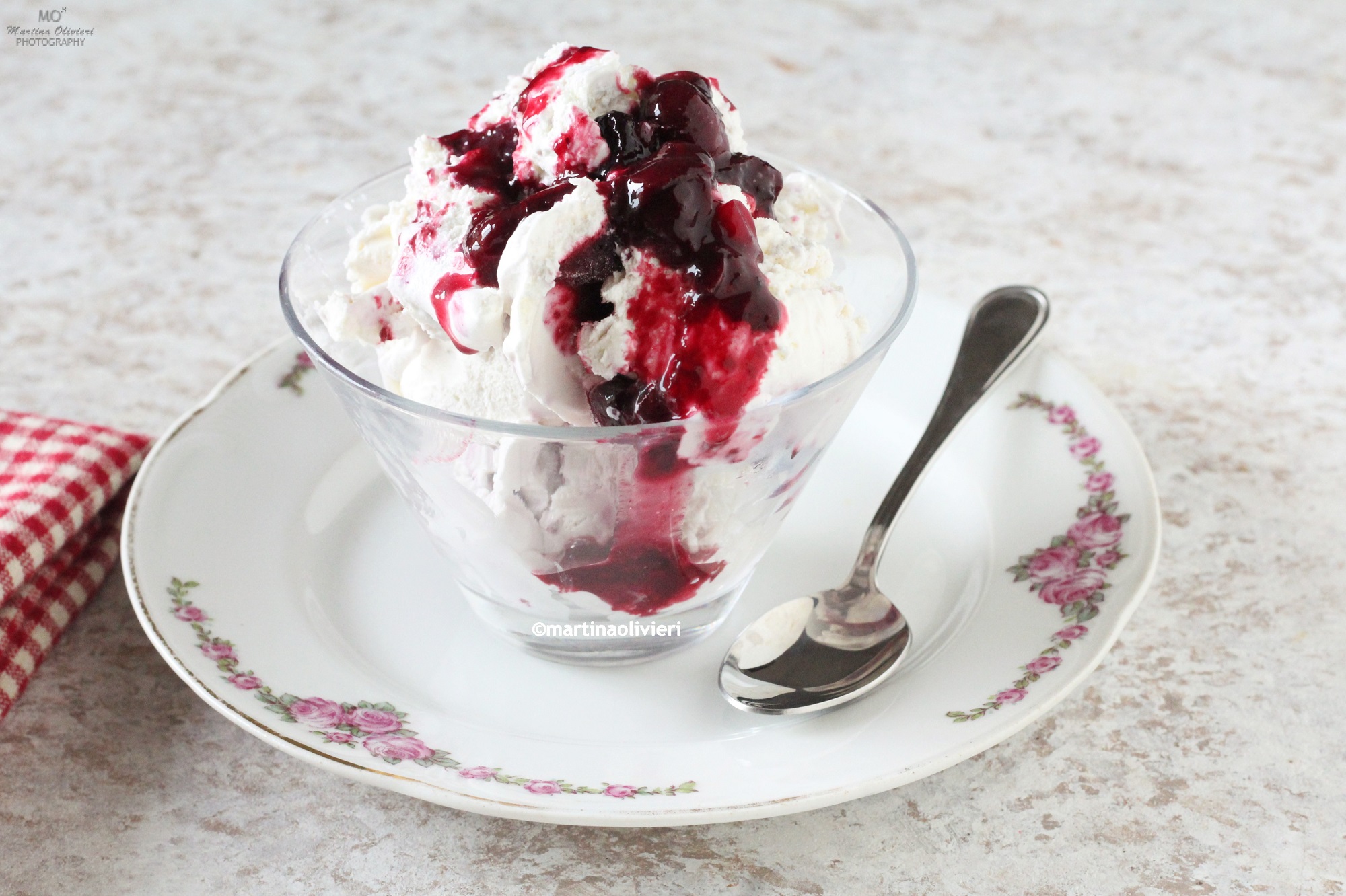 Gelato ai frutti di bosco