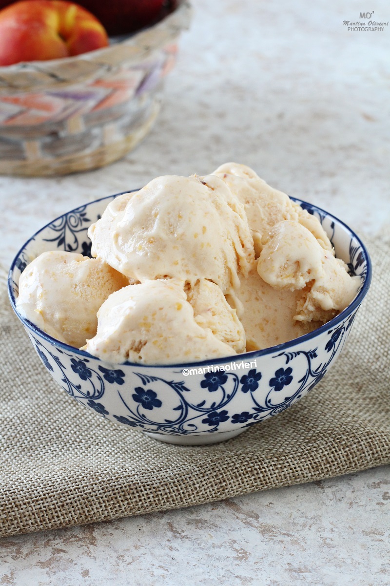 Gelato alla pesca