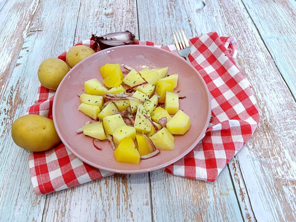 insalata di patate e cipolla rossa 2