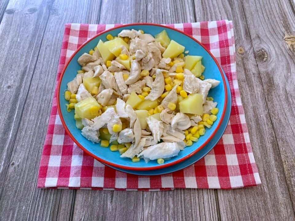 insalata di pollo patate e mais