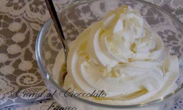 Ricetta Crema al Cioccolato Bianco senza Cottura-giallozafferano