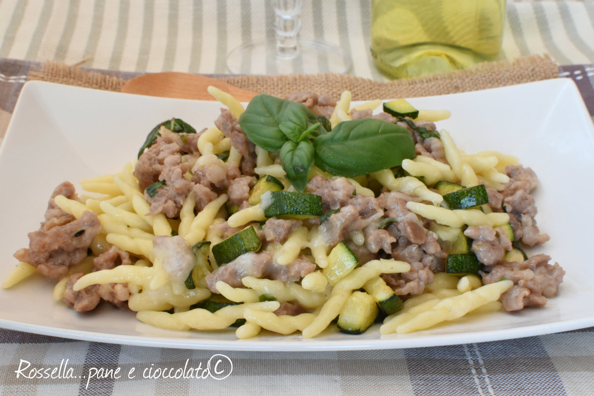 Trofie Salsiccia Zucchine E Stracchino Primo Piatto Velocissimo