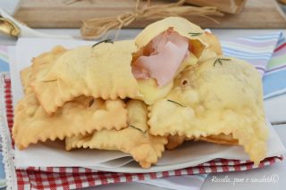 CHIACCHIERE SALATE