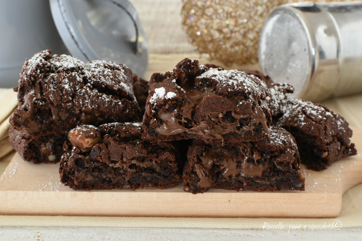 BISCOTTO RIPIENO di NUTELLA