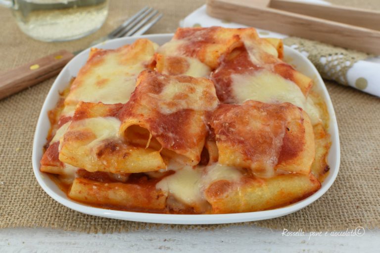 Paccheri Al Forno Con Besciamella E Provola Ricetta Pasta