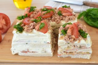 ANTIPASTO Torta Salata Ripiena di TONNO Estiva