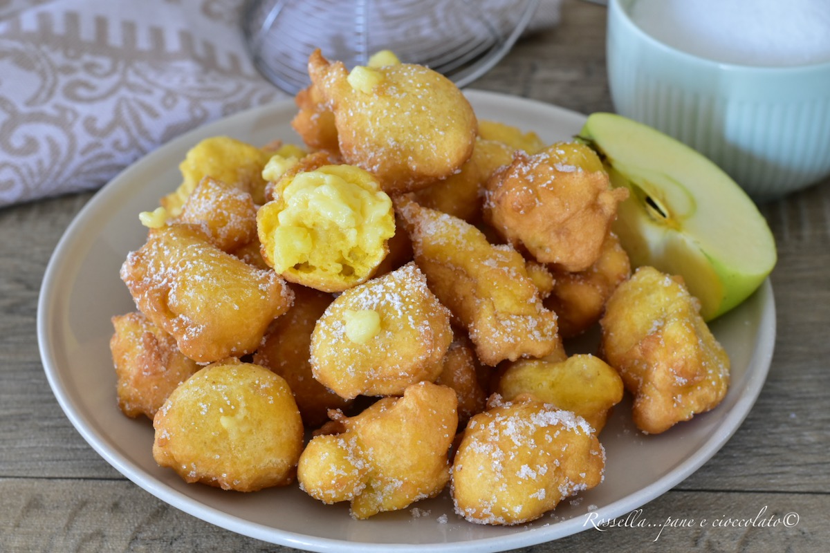 Frittelle soffici alle Mele RICETTA Dolce della Nonna ...