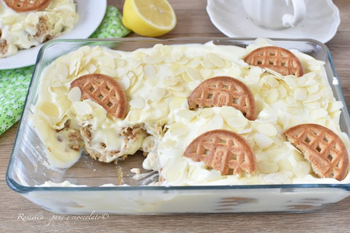 Biancomangiare Semifreddo al Limone Ricetta Dolce con Biscotti