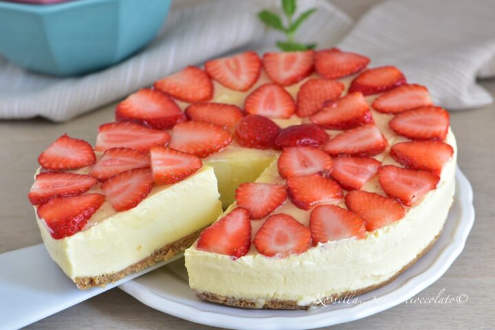 torta ricotta e fragole