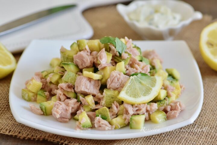 INSALATA di Zucchine e Tonno RICETTA Piatto fresco e leggero