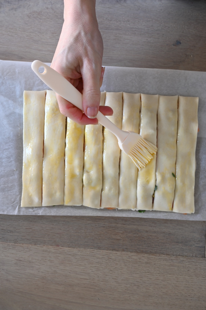 Bastoncini di pasta sfoglia al salmone - Cookidoo® – the official  Thermomix® recipe platform