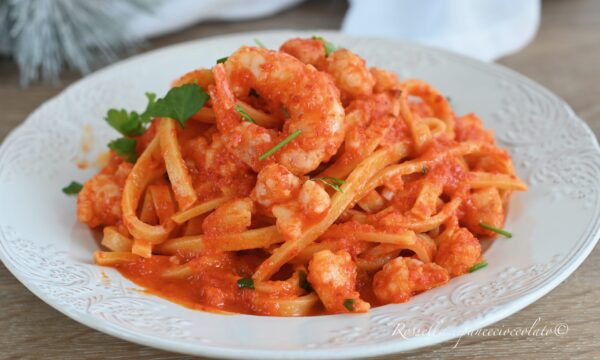 Spaghetti alla Chitarra ai Gamberi e peperoni la Ricetta Pasta