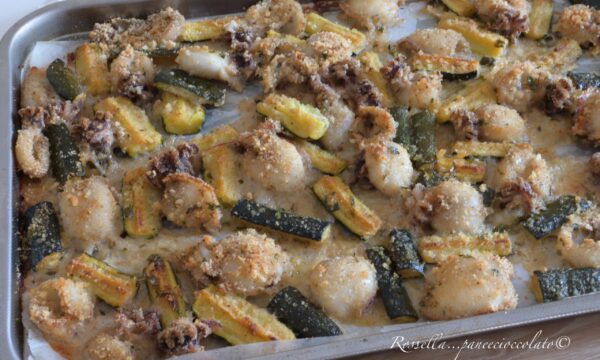 Seppioline Gratinate con Zucchine al Forno Ricetta secondo piatto