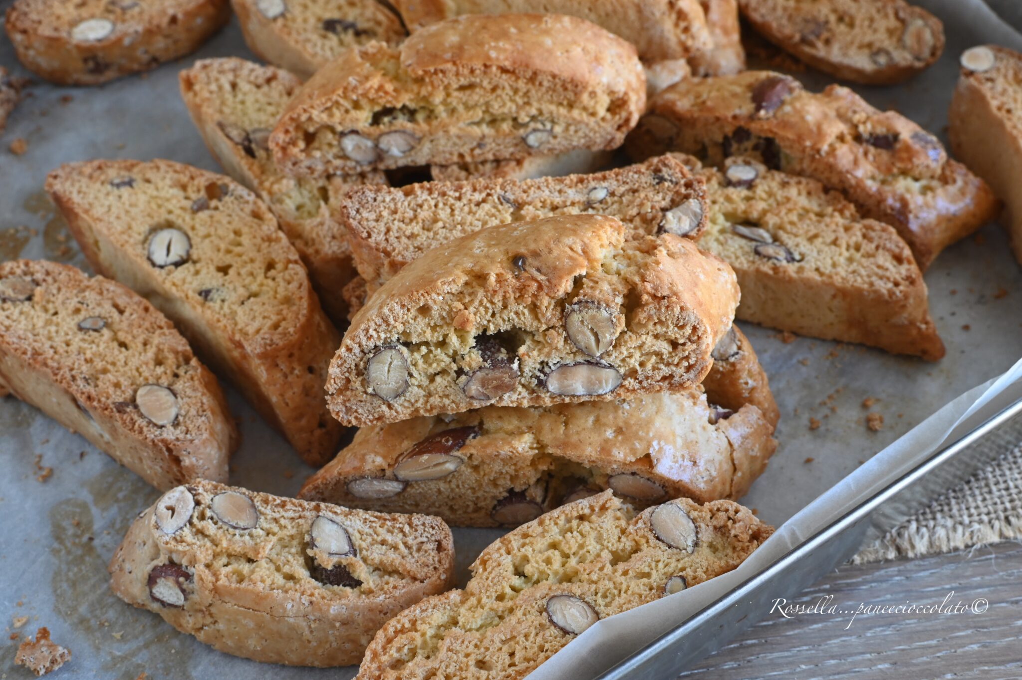 Cantucci Come fare la Ricetta dei biscotti Toscani in modo perfetto