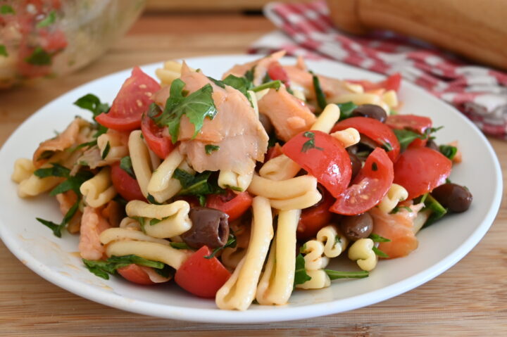 Pasta Fredda Pomodorini e Salmone
